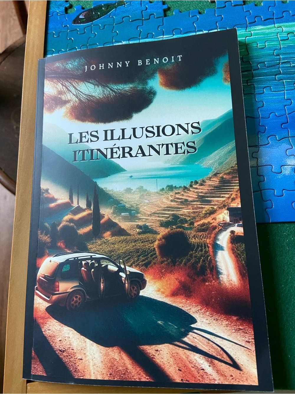 Les Illusions Itinérantes by Johnny Benoit - Scenic Cover French fictional